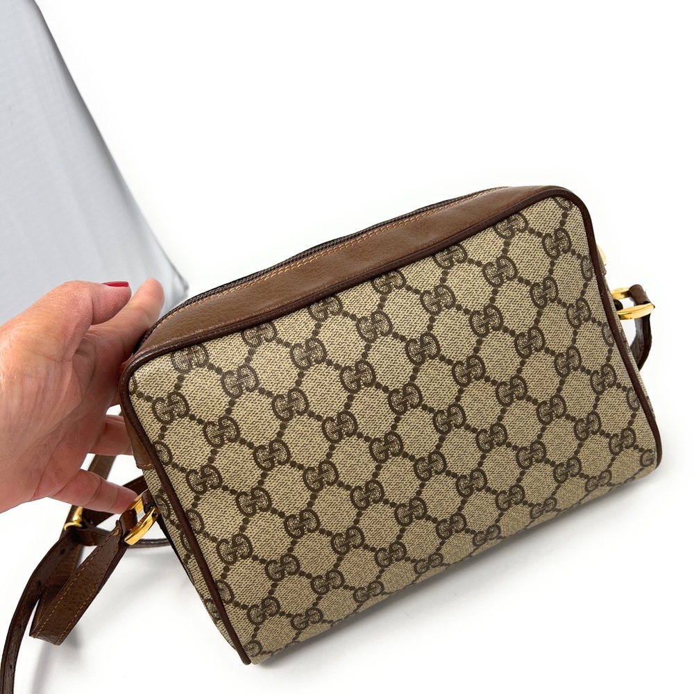 Gucci Brown GG Canvas Crossbody with Green-Red Web Stripe - Picture 2 of 15